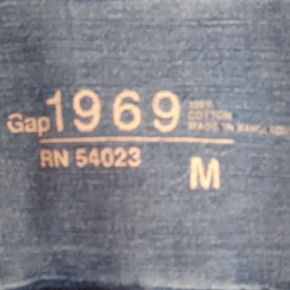 Gap 1969 Denim Shirt - Picture 2 of 3